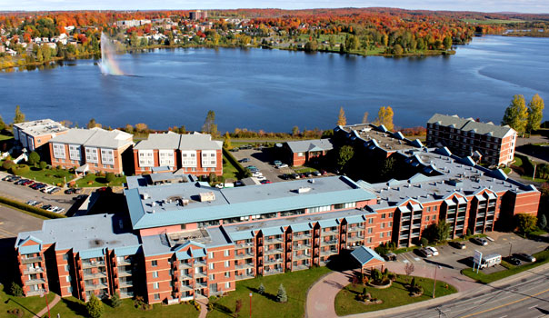 commerces, hotels, motels